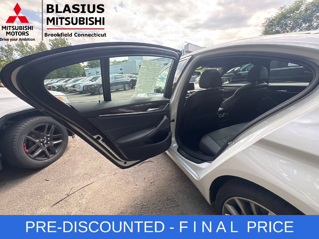 Used 2023 BMW 530i xDrive w/ Premium Package AWD/4WD image 20