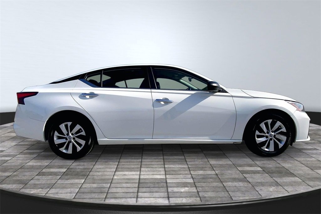 Used 2024 Nissan Altima 2.5 S image 4