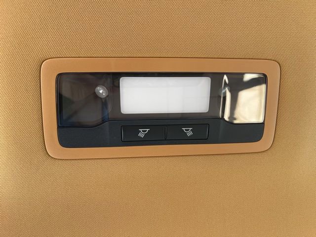 Used 2023 Lexus ES 300h Ultra Luxury w/ Accessory Package (Z1) FWD image 45