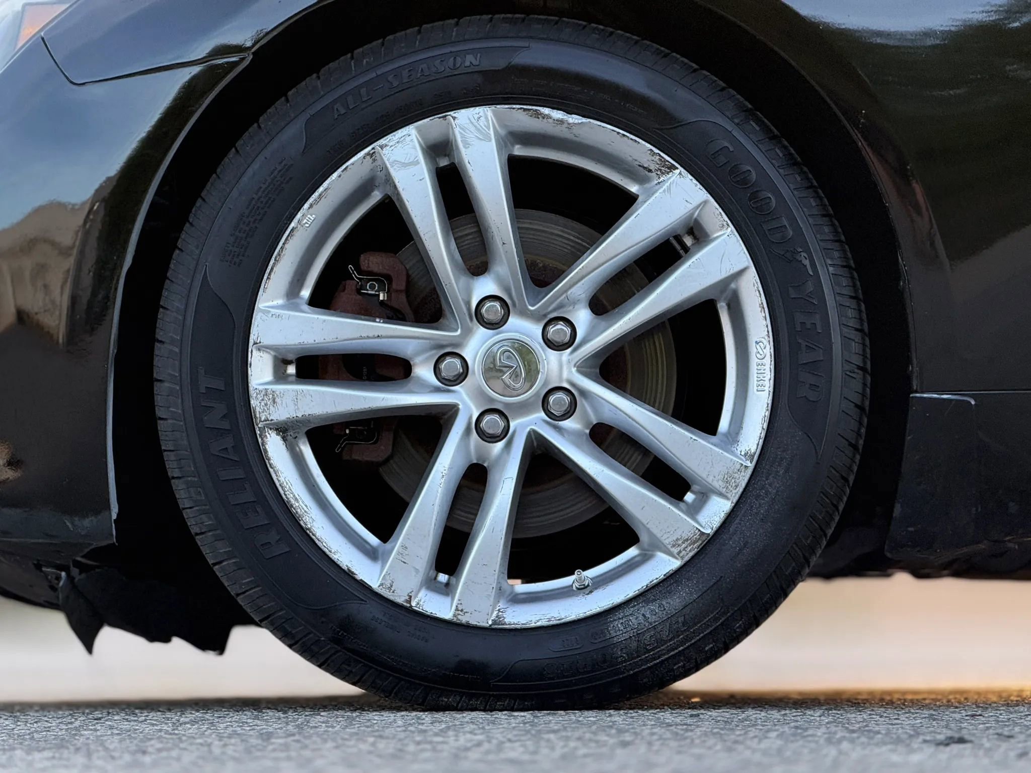 Used 2010 INFINITI G37 Sport w/ Premium Pkg image 28