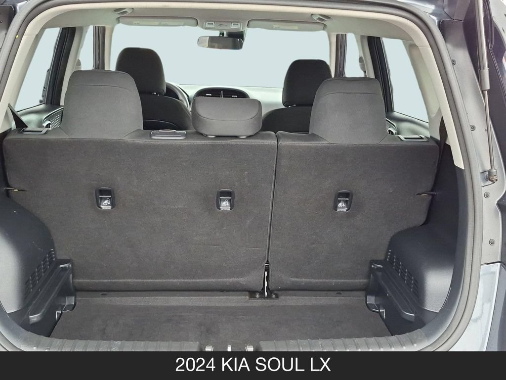 Used 2024 Kia Soul LX w/ Option Group 015 FWD image 23