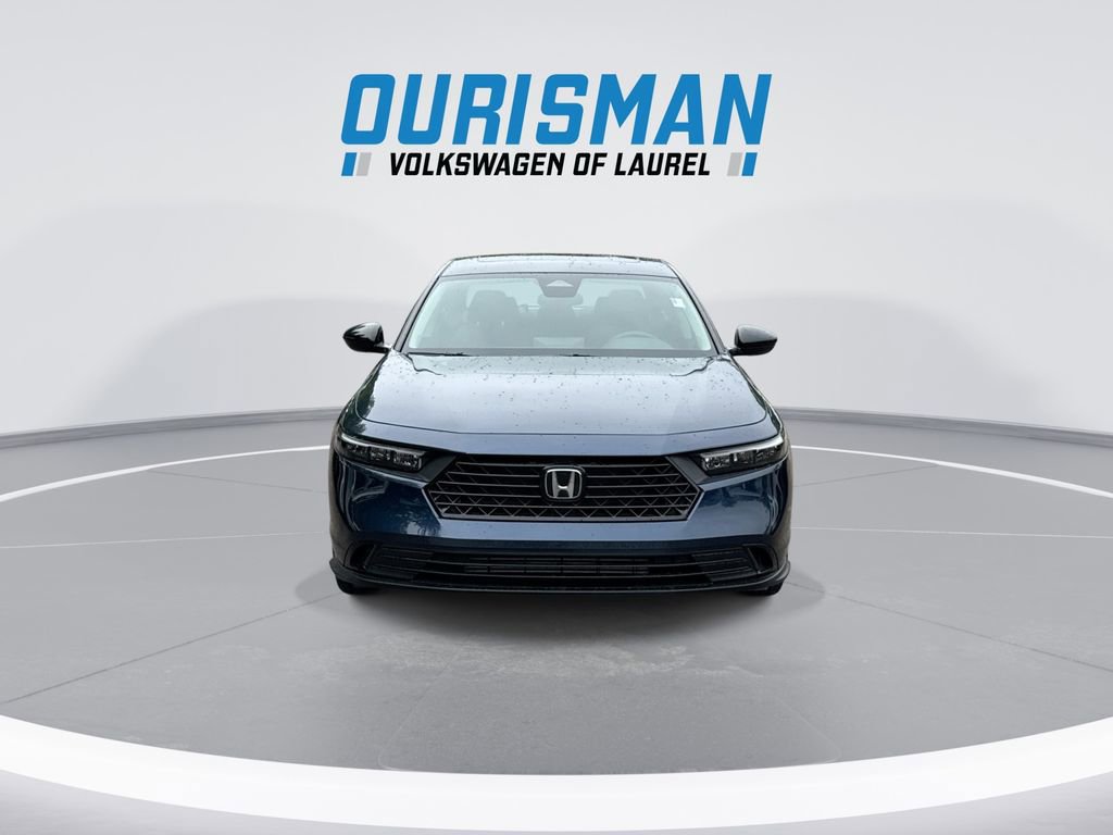 Used 2025 Honda Accord SE image 3