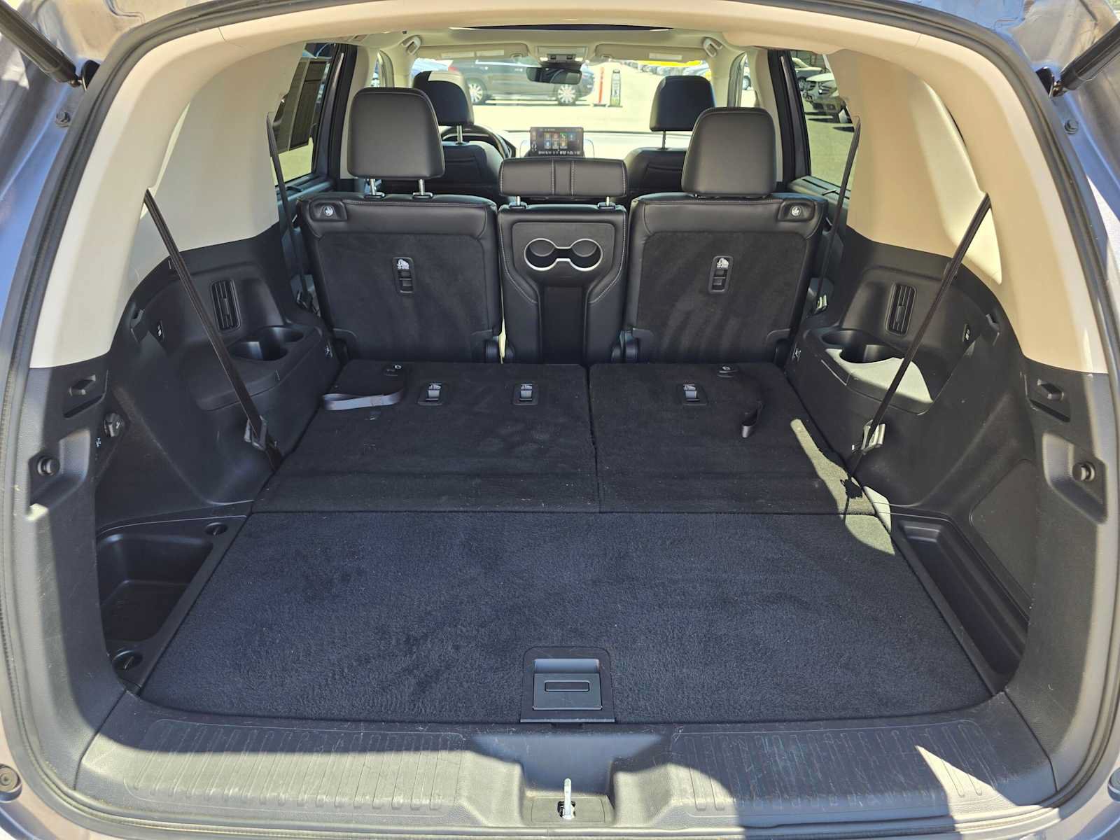 Used 2023 Honda Pilot Elite image 14