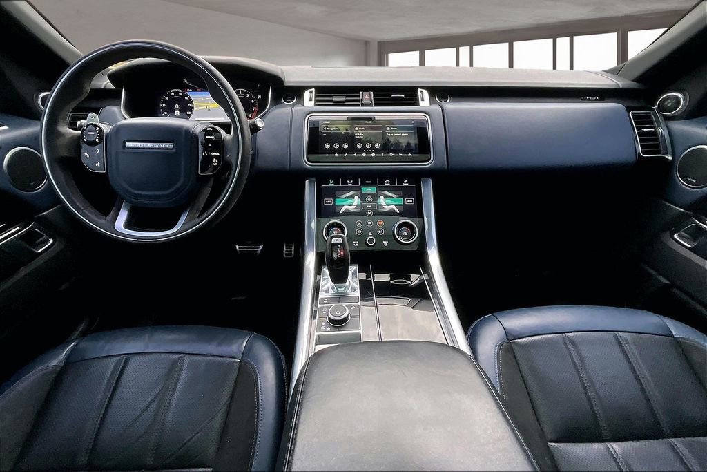 Used 2020 Land Rover Range Rover Sport HST image 16