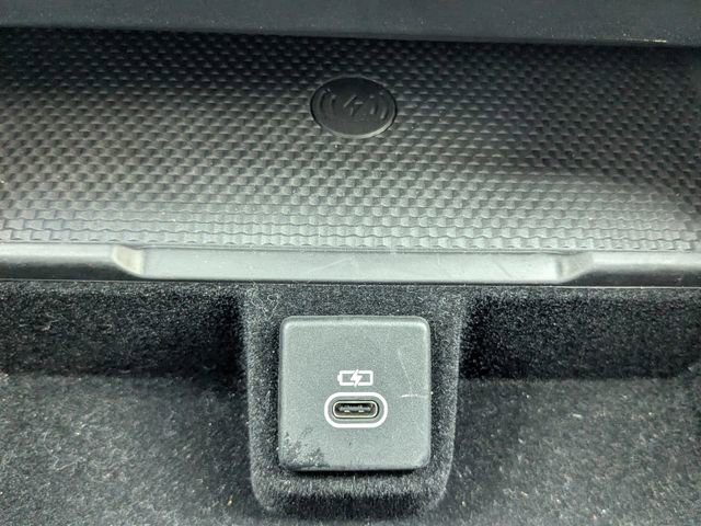 Used 2025 Land Rover Range Rover SE AWD/4WD image 25