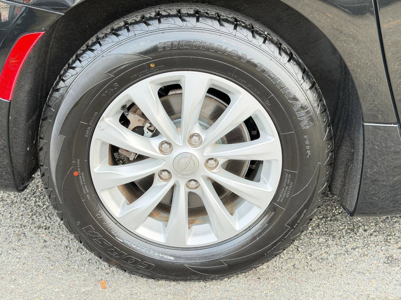 Used 2018 Chrysler Pacifica Touring-L FWD image 80