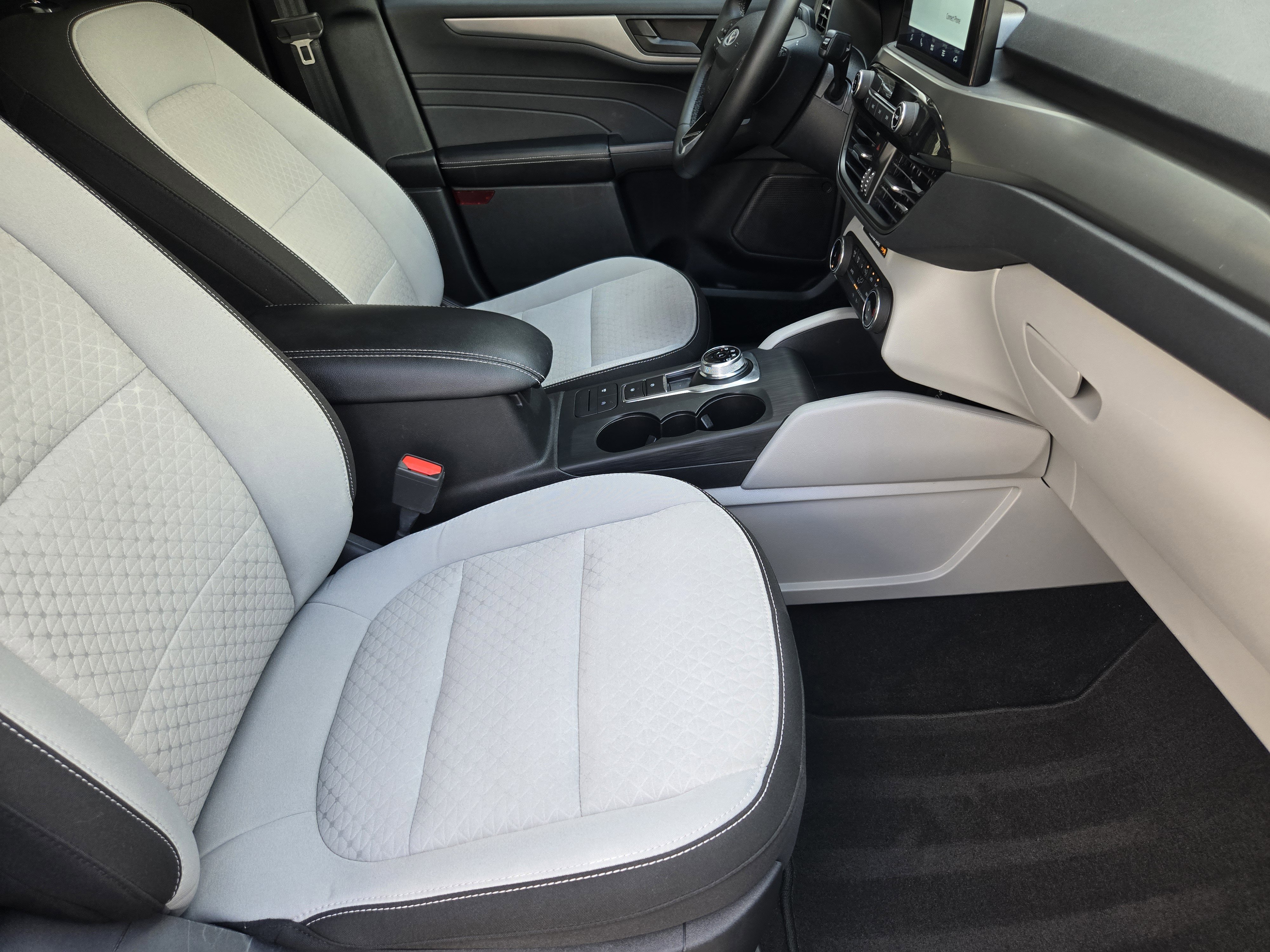 Used 2024 Ford Escape Active image 10