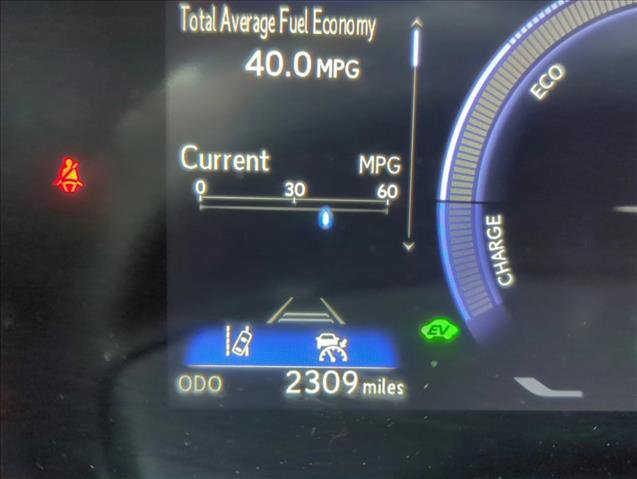 Used 2025 Lexus UX 300h FWD image 12