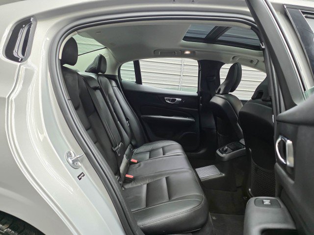 Used 2023 Volvo S60 T8 Plus AWD/4WD image 16