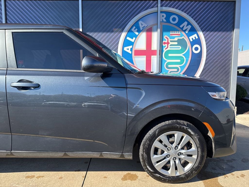 Used 2020 Kia Soul LX image 5