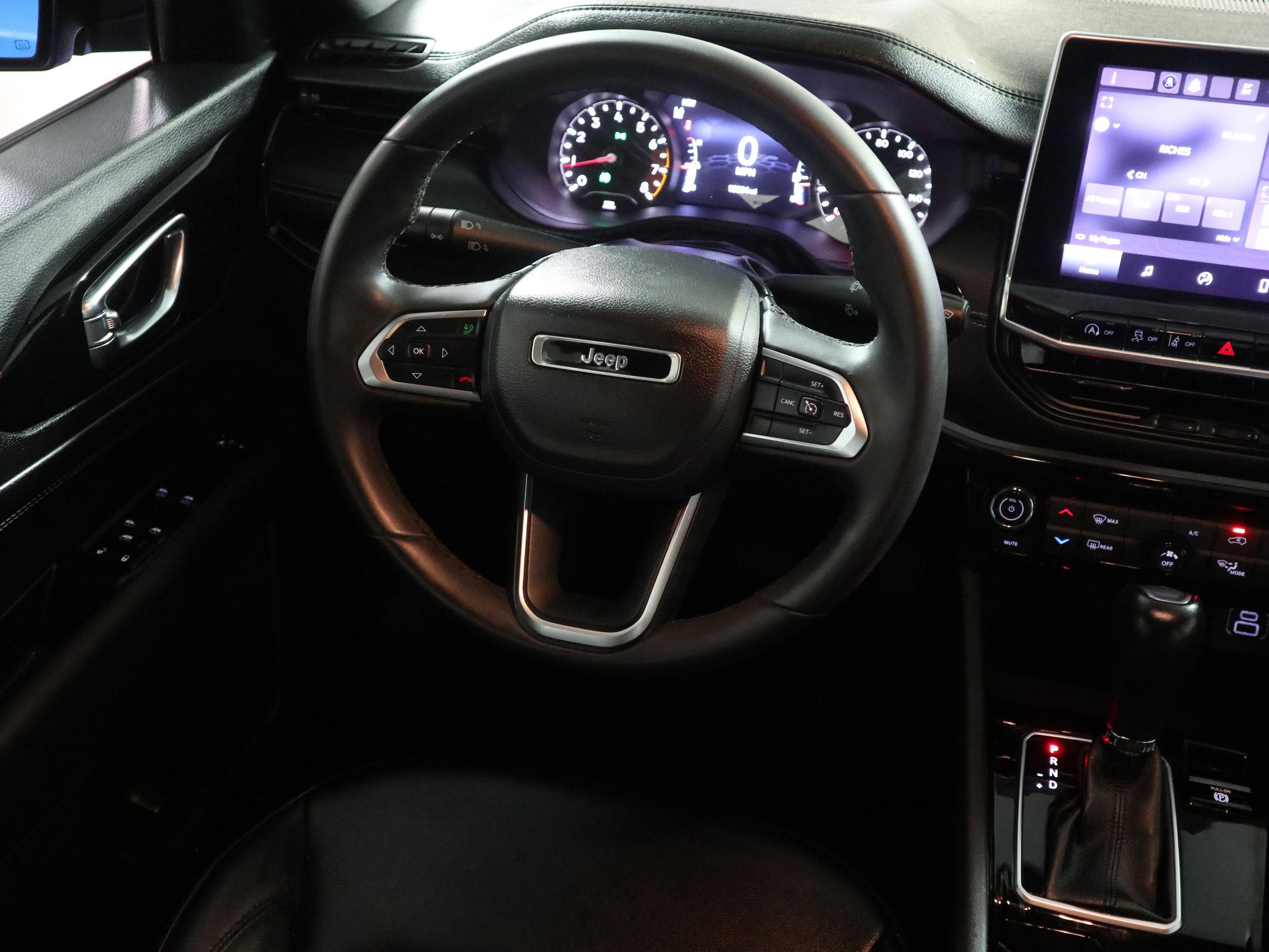 Used 2022 Jeep Compass Altitude image 16