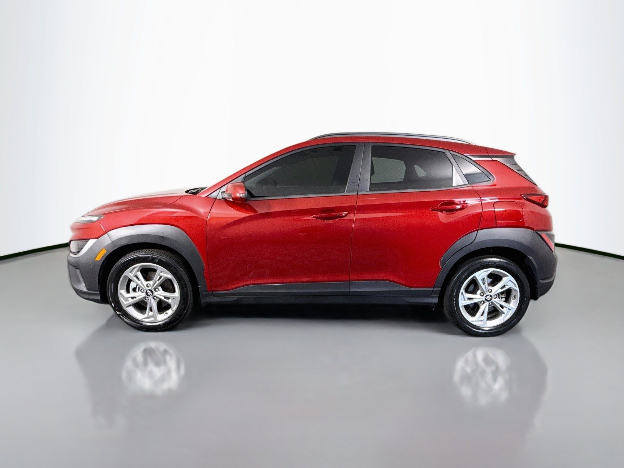 Used 2022 Hyundai Kona SEL AWD/4WD image 6