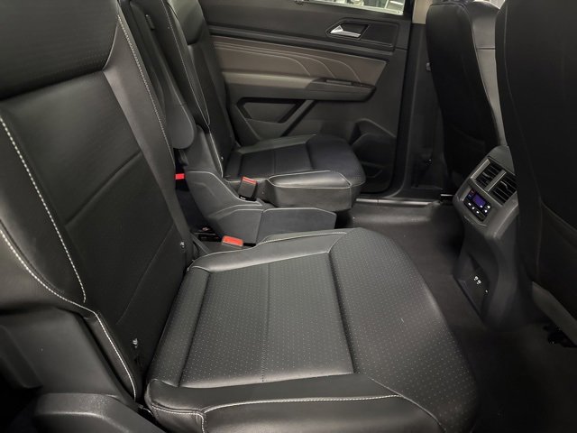 Used 2023 Volkswagen Atlas SEL R-Line image 13