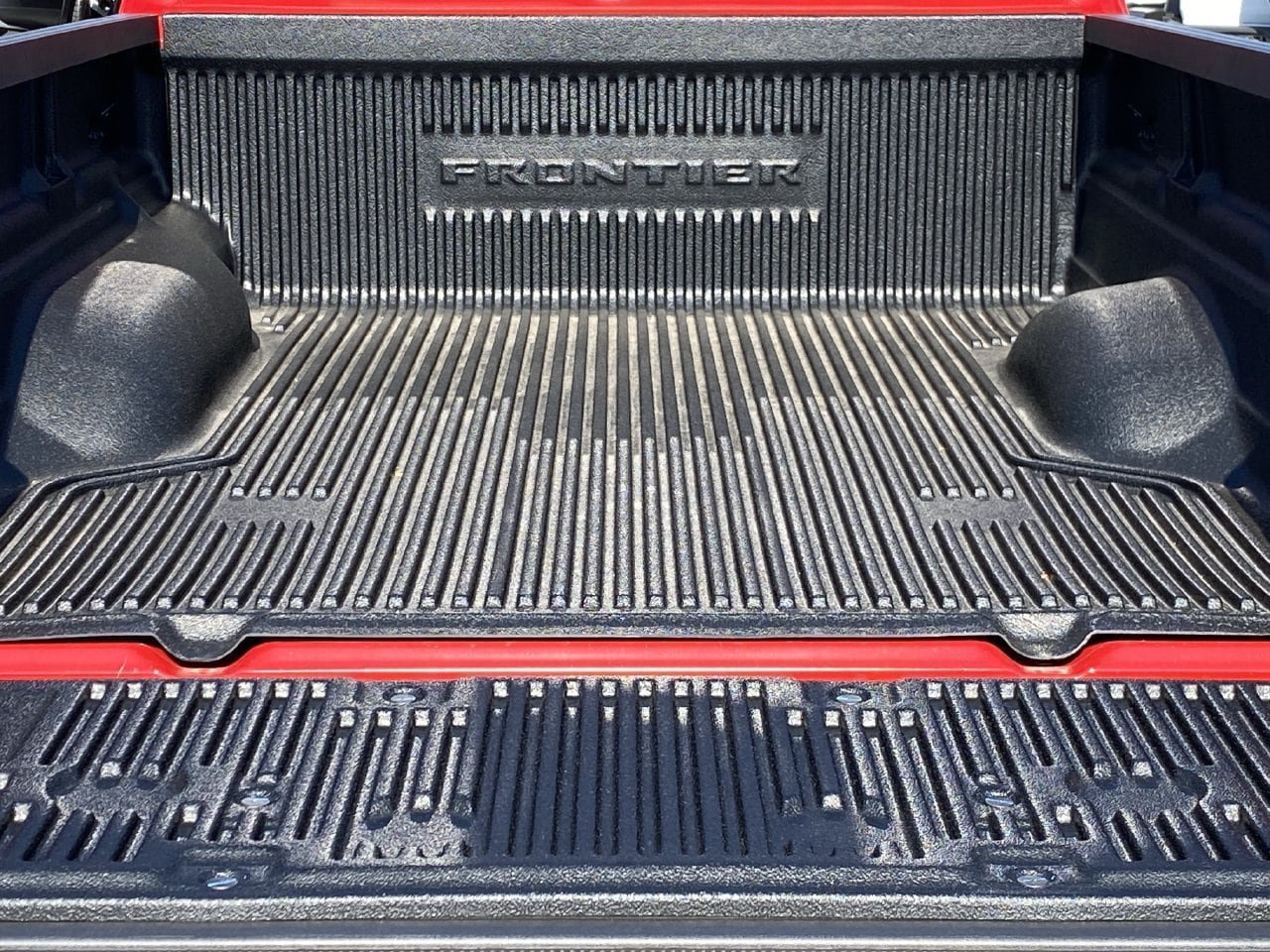 New 2027 Nissan Frontier SV RWD image 9