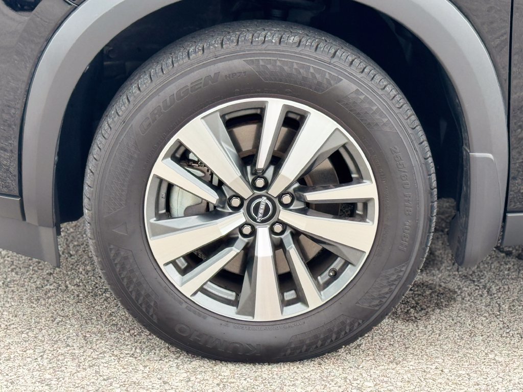 Used 2025 Nissan Pathfinder SL FWD image 39