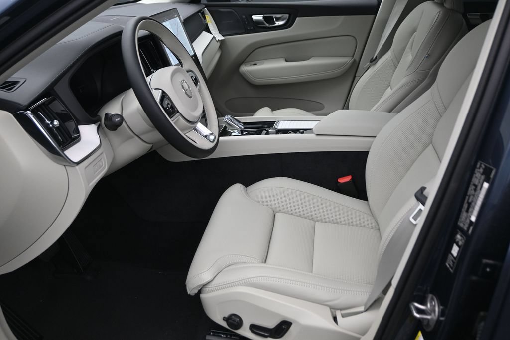New 2026 Volvo XC60 T8 Ultra w/ Protection Package Premier AWD/4WD image 11