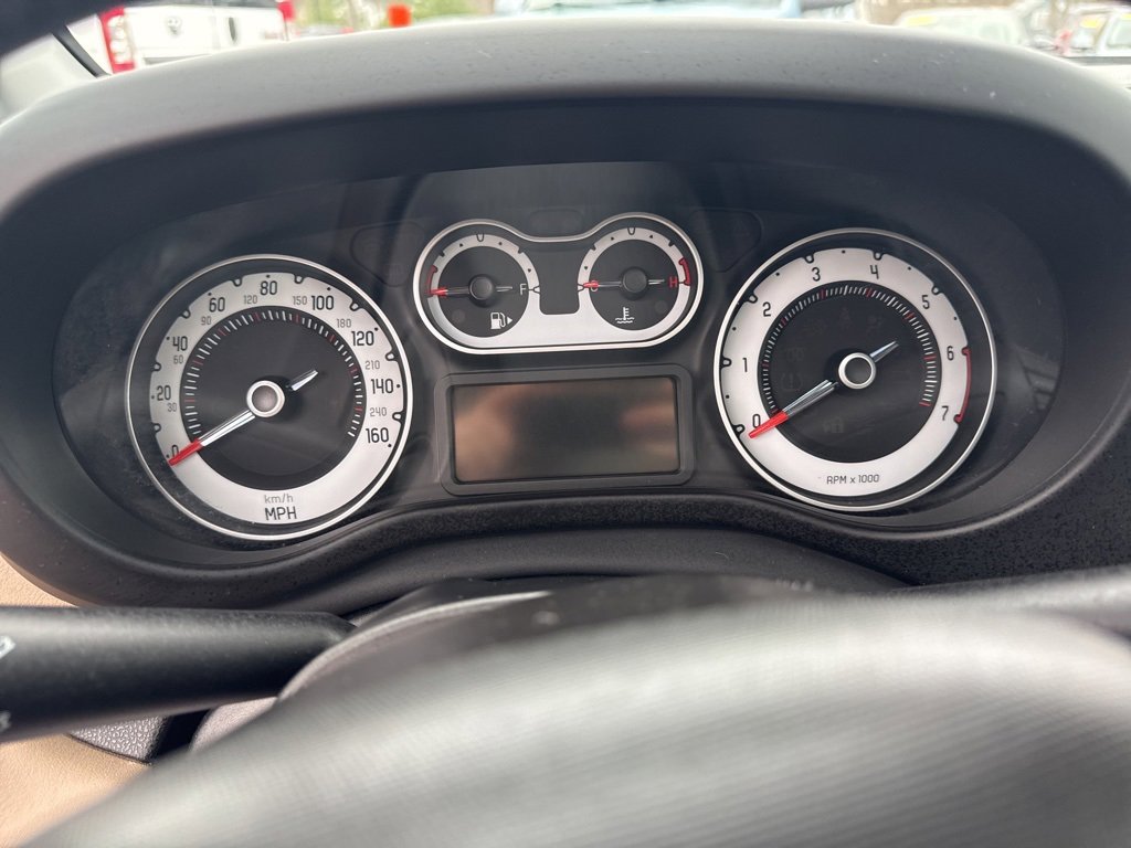 Used 2016 FIAT 500L Lounge image 25