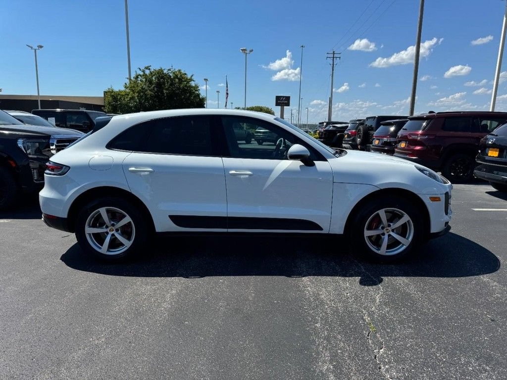Used 2019 Porsche Macan AWD/4WD image 2