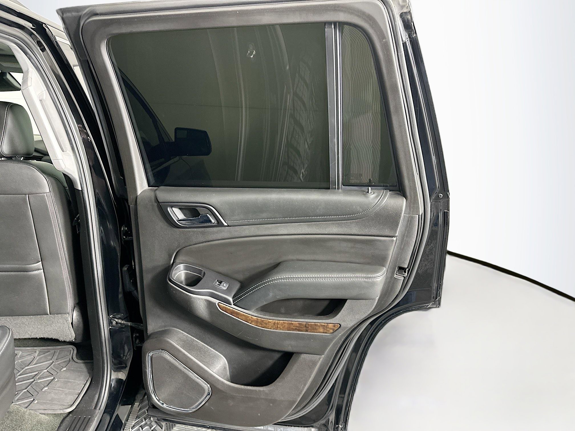 Used 2017 Chevrolet Tahoe LT image 32