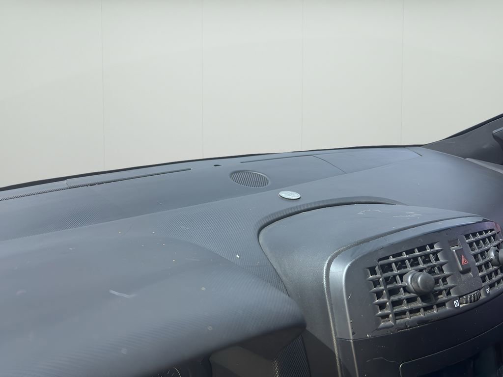 Used 2004 Cadillac CTS 3.6 w/ Preferred Equipment Group RWD image 19
