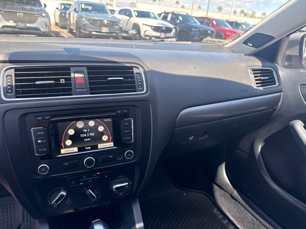 Used 2013 Volkswagen Jetta SEL FWD image 43