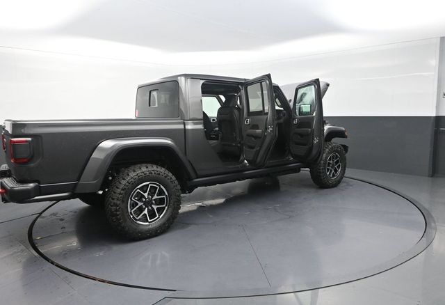 New 2026 Jeep Gladiator Sport AWD/4WD image 36