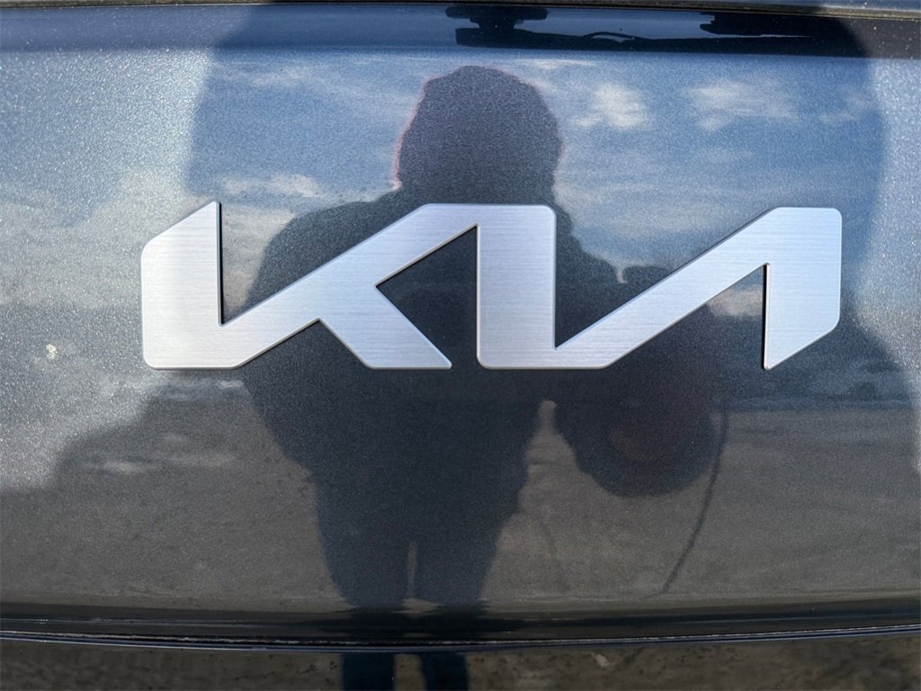 Certified 2023 Kia Soul LX image 17