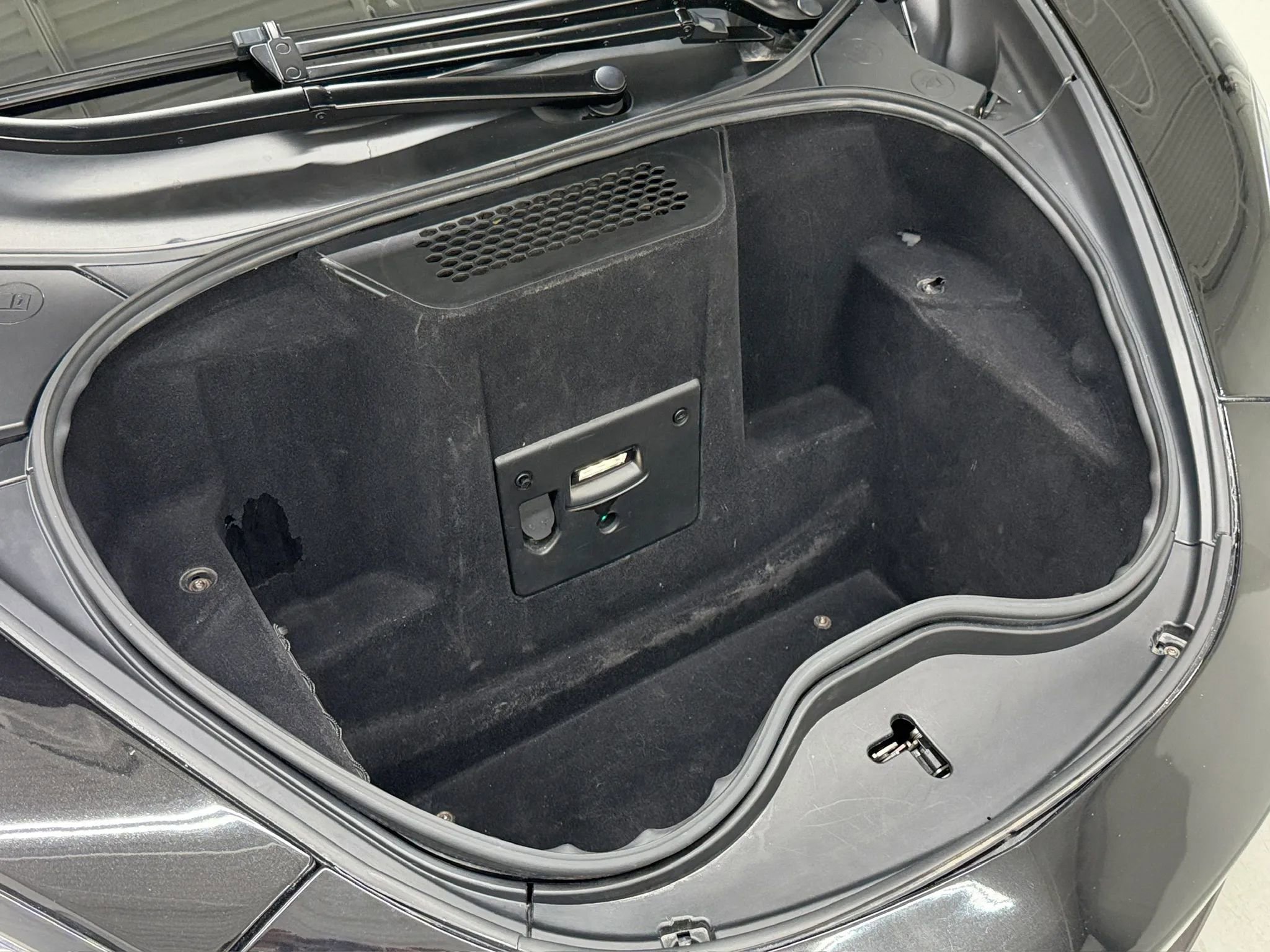 Used 2017 McLaren 570S RWD image 33