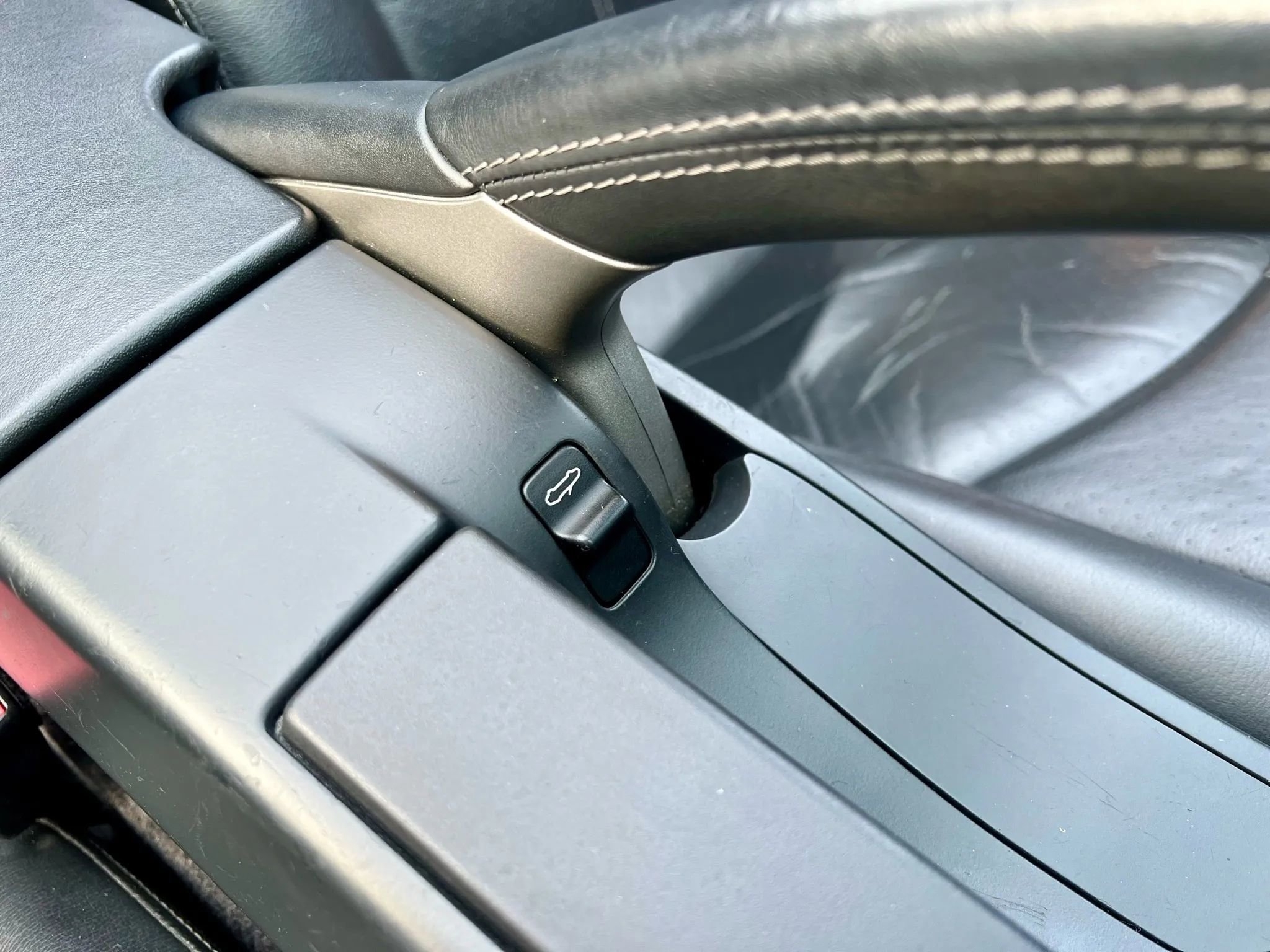 Used 2005 Porsche Boxster S image 42