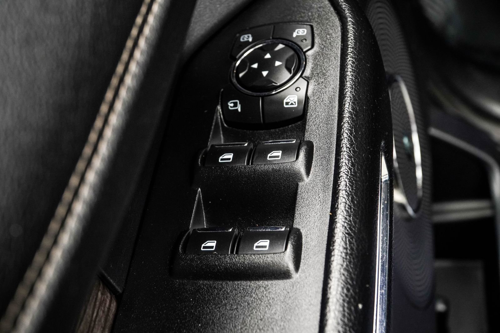 Used 2020 Ford Expedition Limited w/ Equipment Group 302A image 33