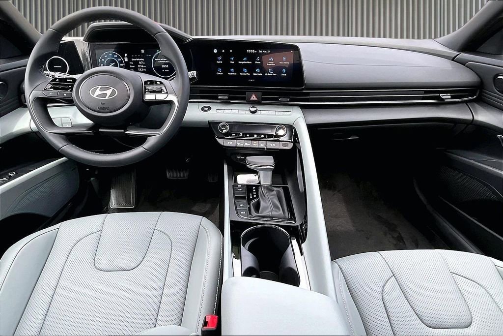 New 2026 Hyundai Elantra Limited image 6