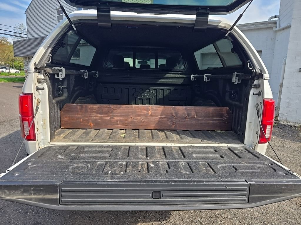 Used 2018 Ford F150 Lariat image 6