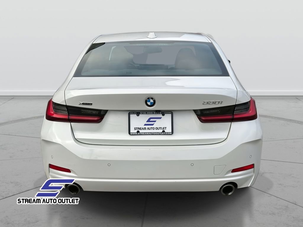 Used 2024 BMW 330i xDrive Sedan w/ Convenience Package image 7