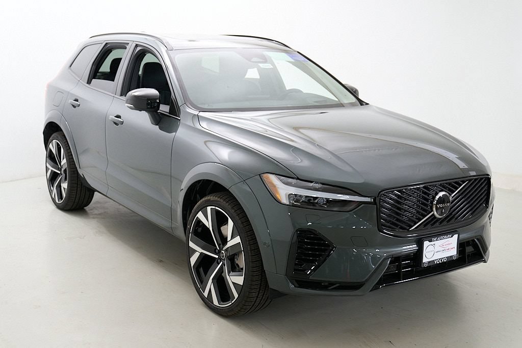 New 2026 Volvo XC60 T8 Ultra w/ Climate Package AWD/4WD image 4