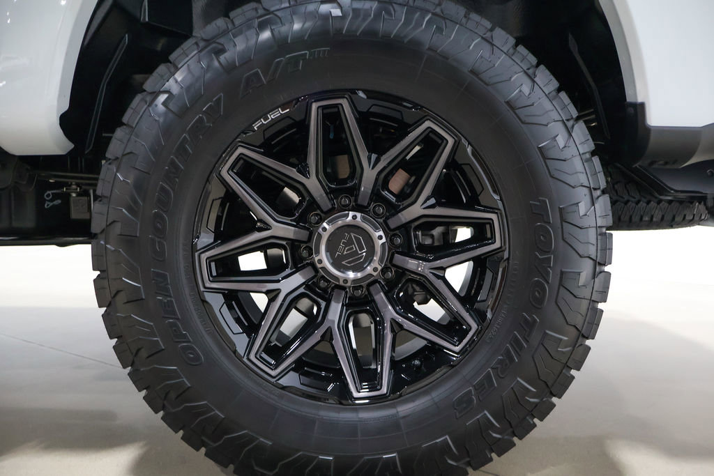 Used 2025 Ford F250 Platinum w/ Platinum Plus Package image 18