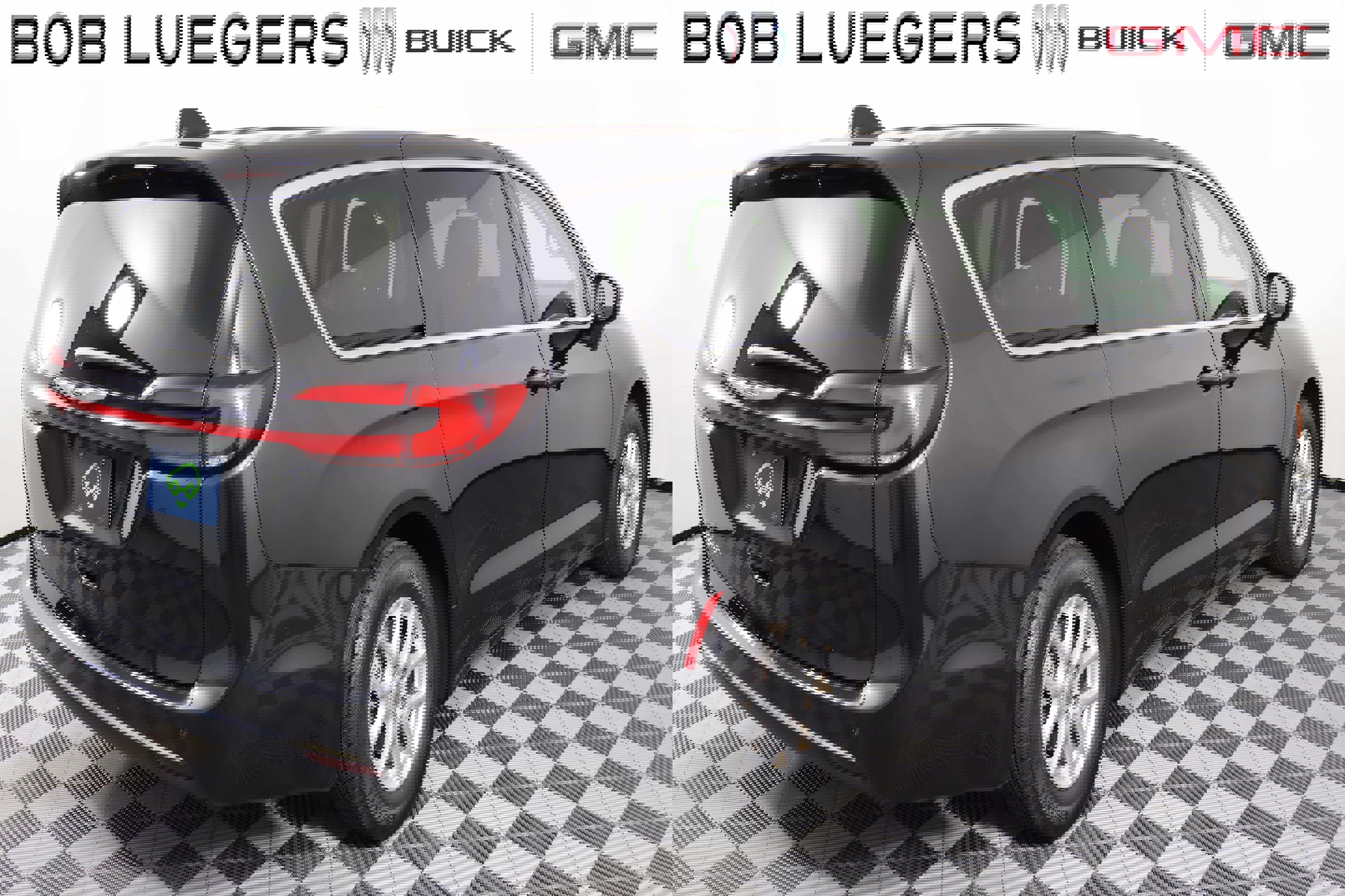 Used 2023 Chrysler Pacifica Touring-L image 5