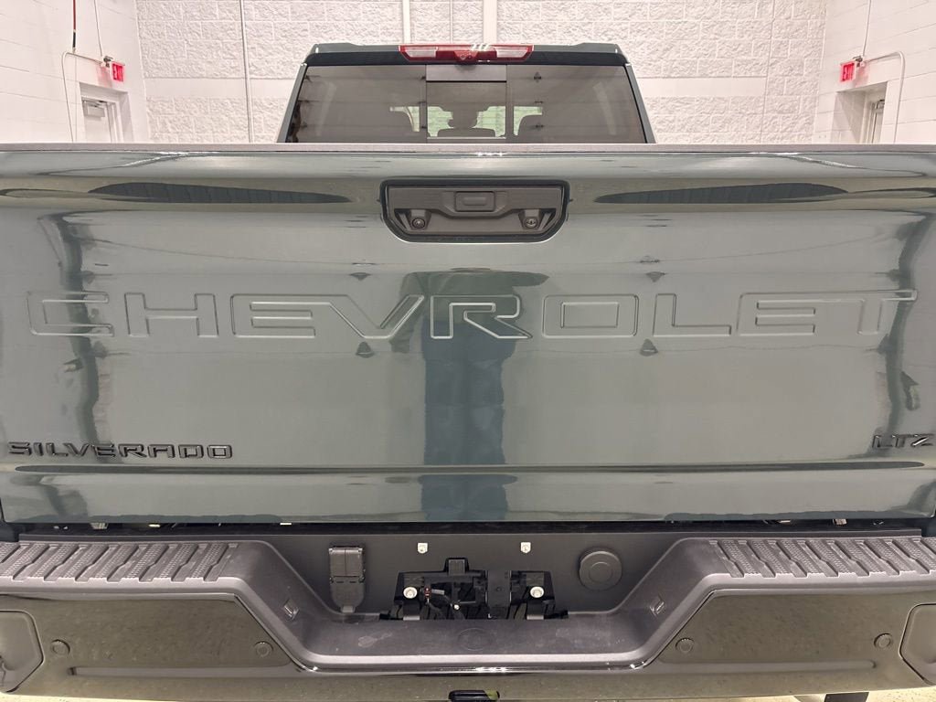 New 2026 Chevrolet Silverado 2500 LTZ w/ LTZ Plus Package AWD/4WD image 5