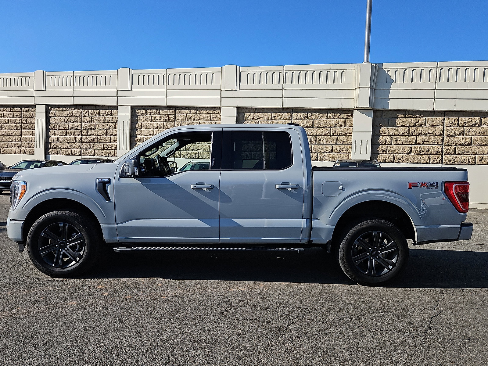 Used 2023 Ford F150 XLT w/ Equipment Group 302A High image 7