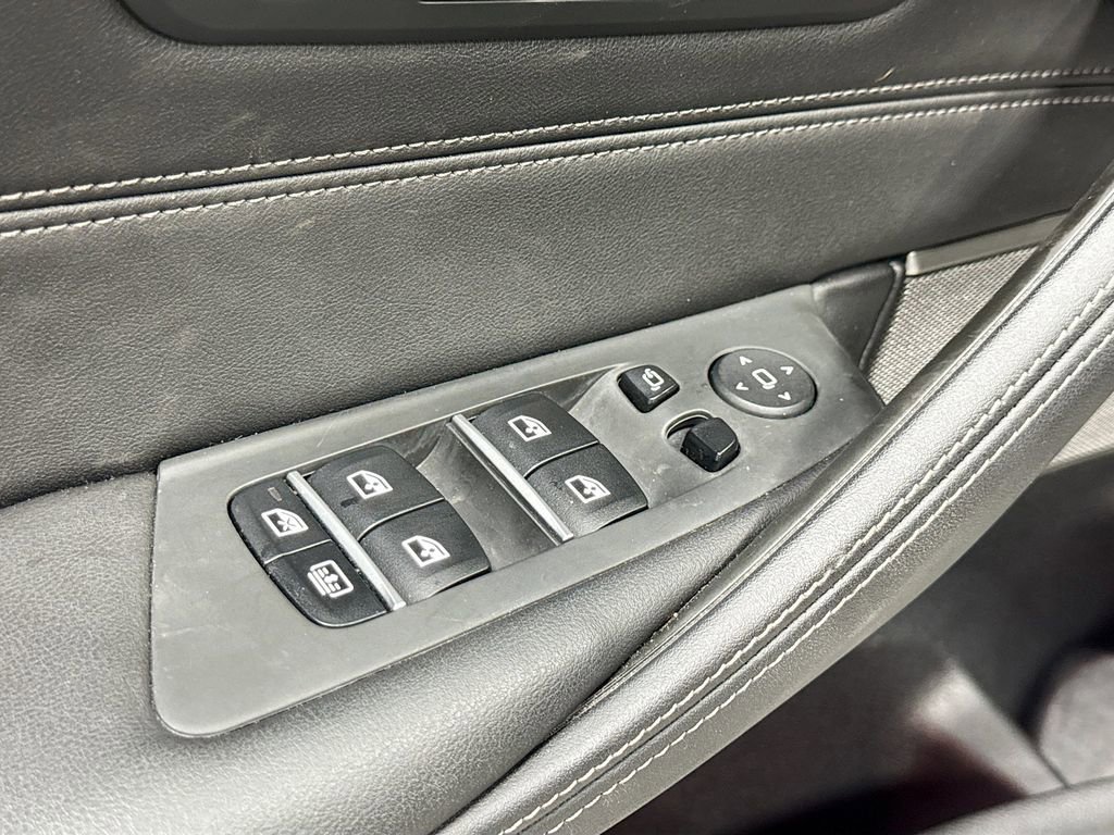 Used 2022 BMW 540i w/ M Sport Package RWD image 19