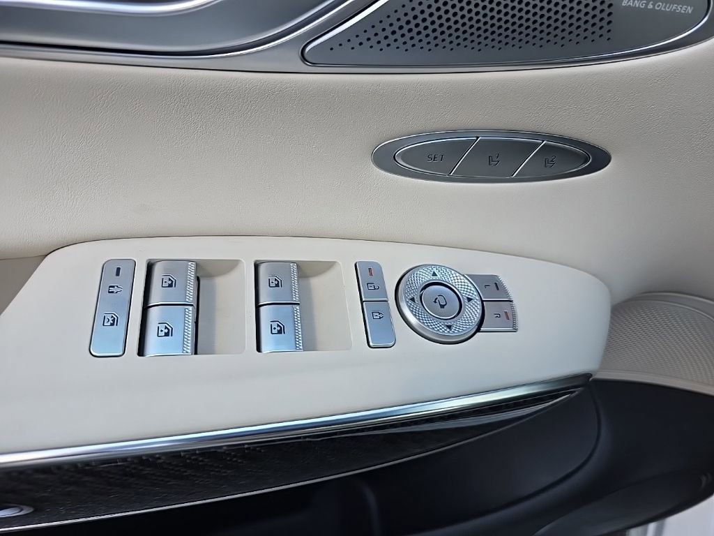 New 2026 Genesis GV70 3.5T Sport Prestige image 18