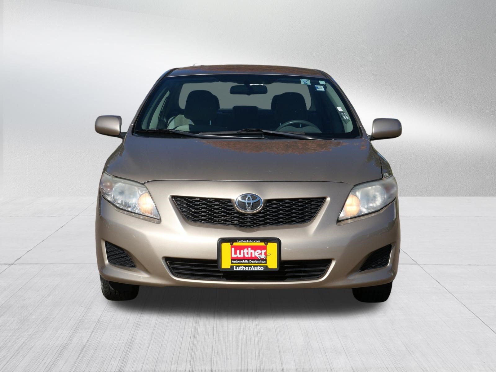 Used 2009 Toyota Corolla LE FWD image 2