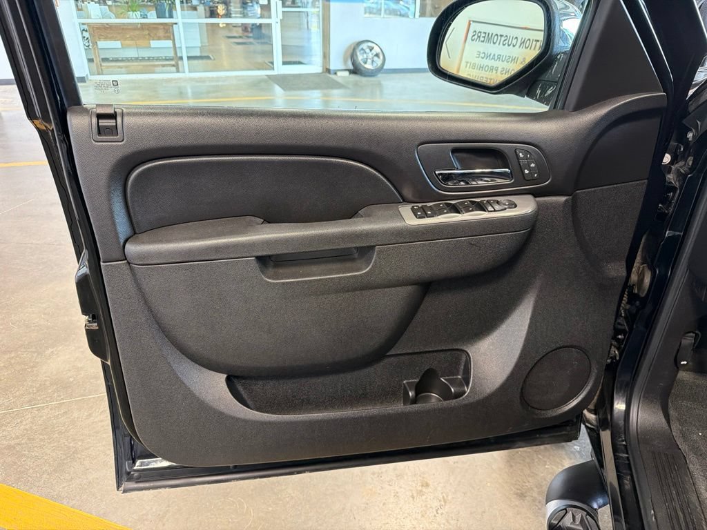 Used 2011 Chevrolet Suburban LT AWD/4WD image 23