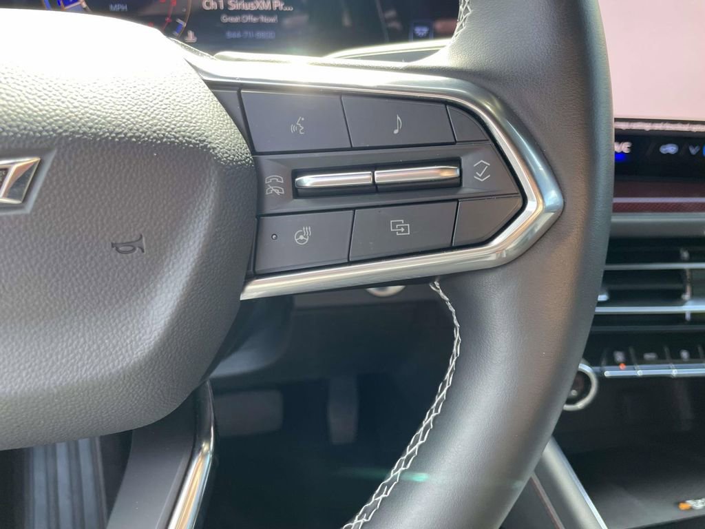 Used 2024 Chevrolet Traverse Z71 w/ Enhanced Driving Package image 24