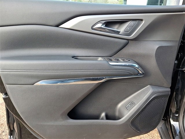 New 2026 Chevrolet Traverse LT w/ Midnight/Sport Edition image 9