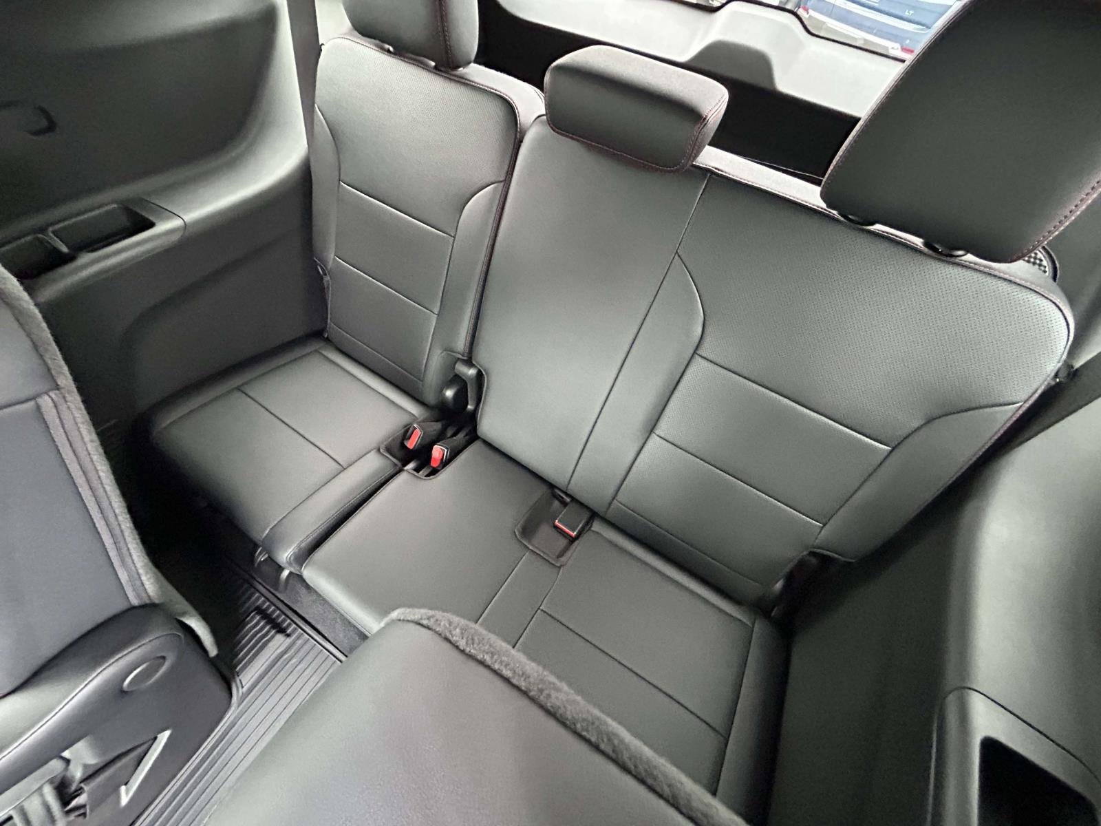 New 2026 Chevrolet Traverse Z71 w/ Driver Confidence Package image 12