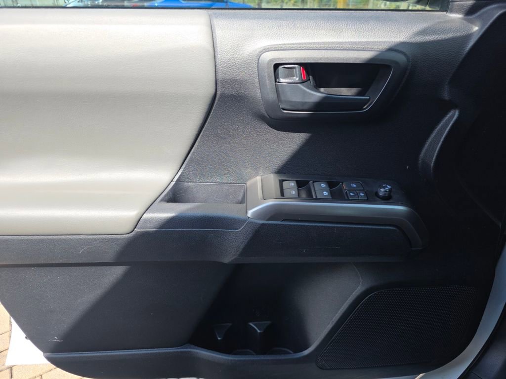 Certified 2023 Toyota Tacoma SR5 w/ Technology Package image 26
