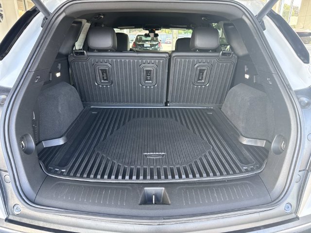 Certified 2024 Cadillac XT5 Luxury w/ LPO, Floor Liner Package AWD/4WD image 55