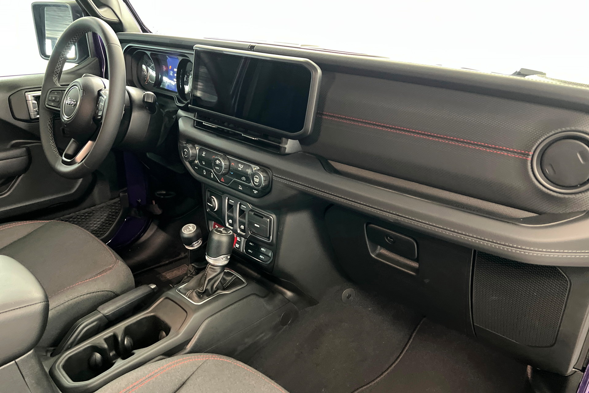 Certified 2026 Jeep Wrangler Rubicon AWD/4WD image 20