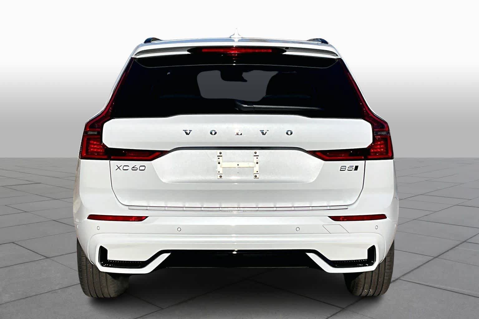 New 2026 Volvo XC60 B5 Plus w/ Protection Package Premier AWD/4WD image 4