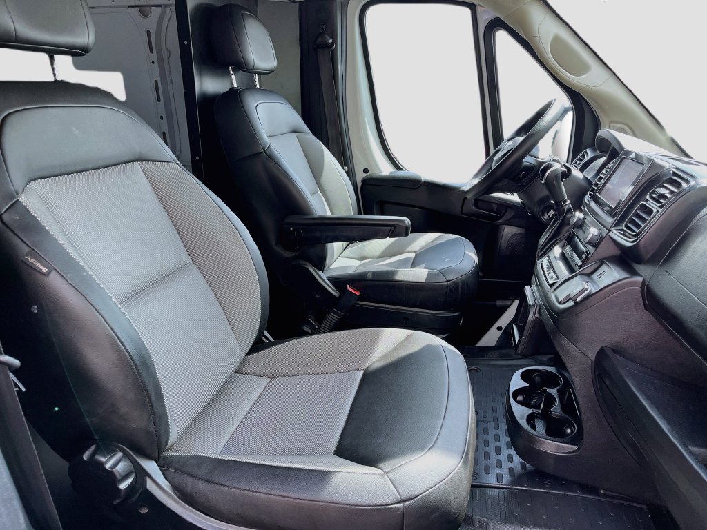 Used 2025 RAM ProMaster 2500 w/ U-Haul Equipment Group FWD image 25